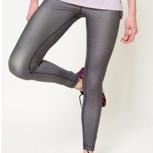 2/$60 Under Armour Leggingsy HeatGear® Printed Legging Large Fitness